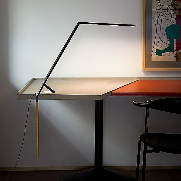 modern and slim clip on led table or desk lamp.